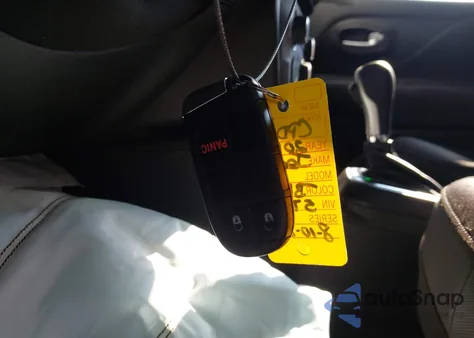 2018 Jeep Renegade Altitude Fwd из США, поврежденный, VIN ZACCJABB0JPH05715